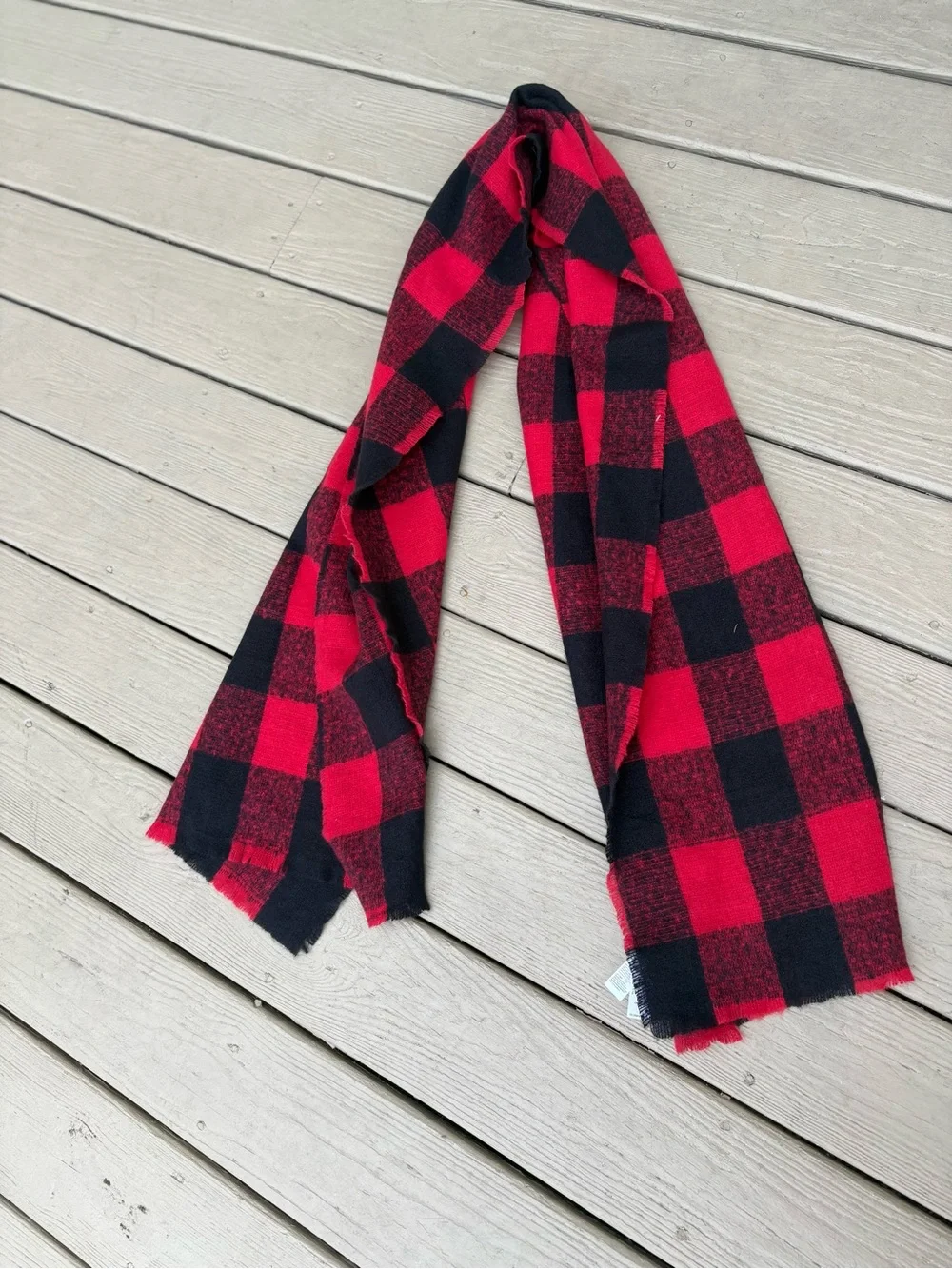NWT OLD NAVY Unisex Res & Black Buffalo Plaid Long Scarf, Size: 76”L x 24”W